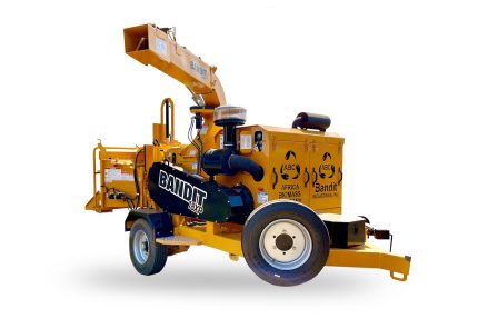 Wood Chippers | BANDIT Intimidator 18XP | Versatile chipper for logs, branches, and brush.