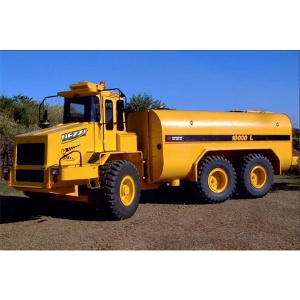 Dezzi AD20B Articulated Water Tank | High-capacity off-road water transport vehicle.